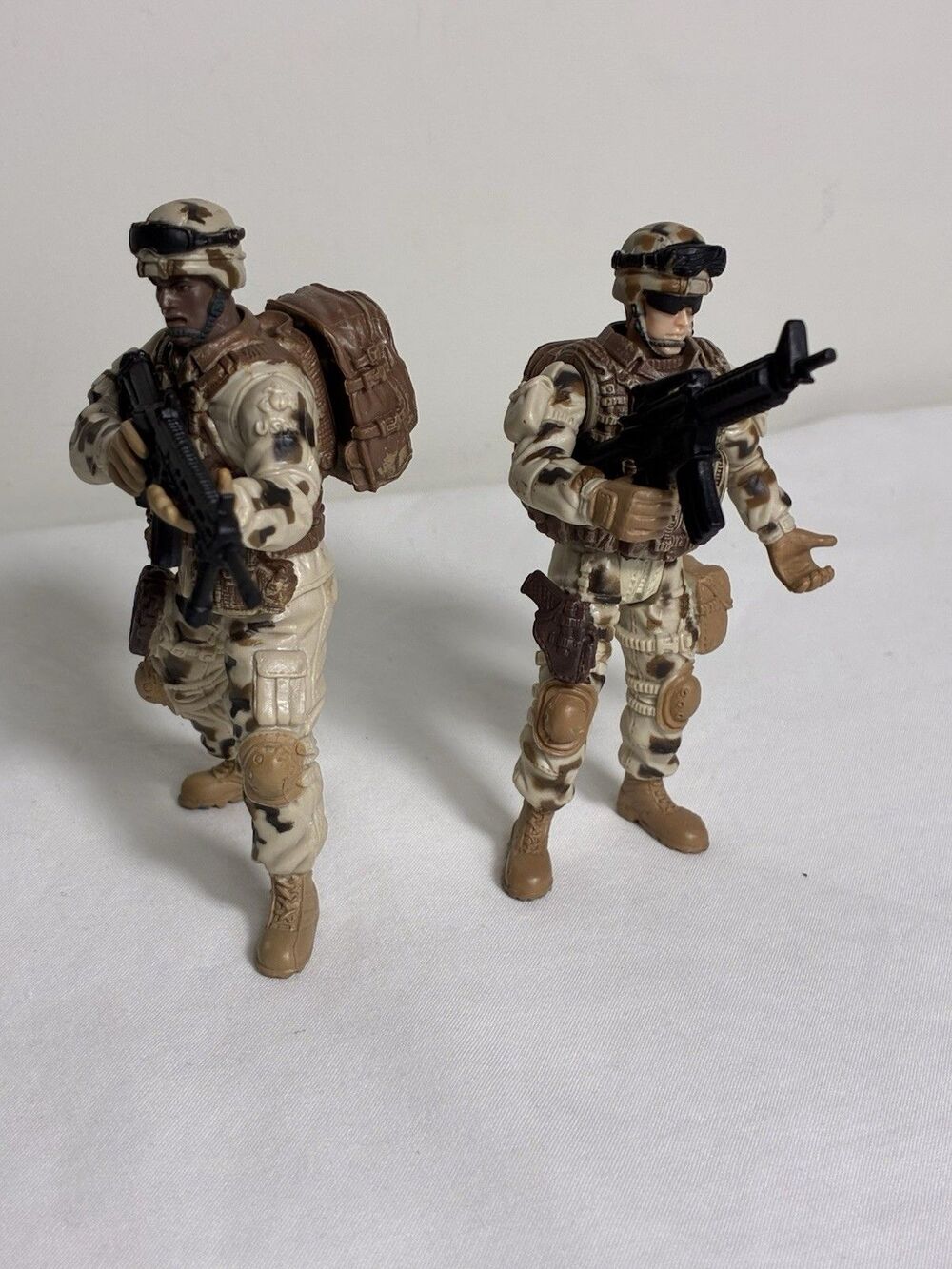 Lot of 2 Chap Mei Excite U.S.M.C. Marine 4" Action Figures Soldiers w/accessorie